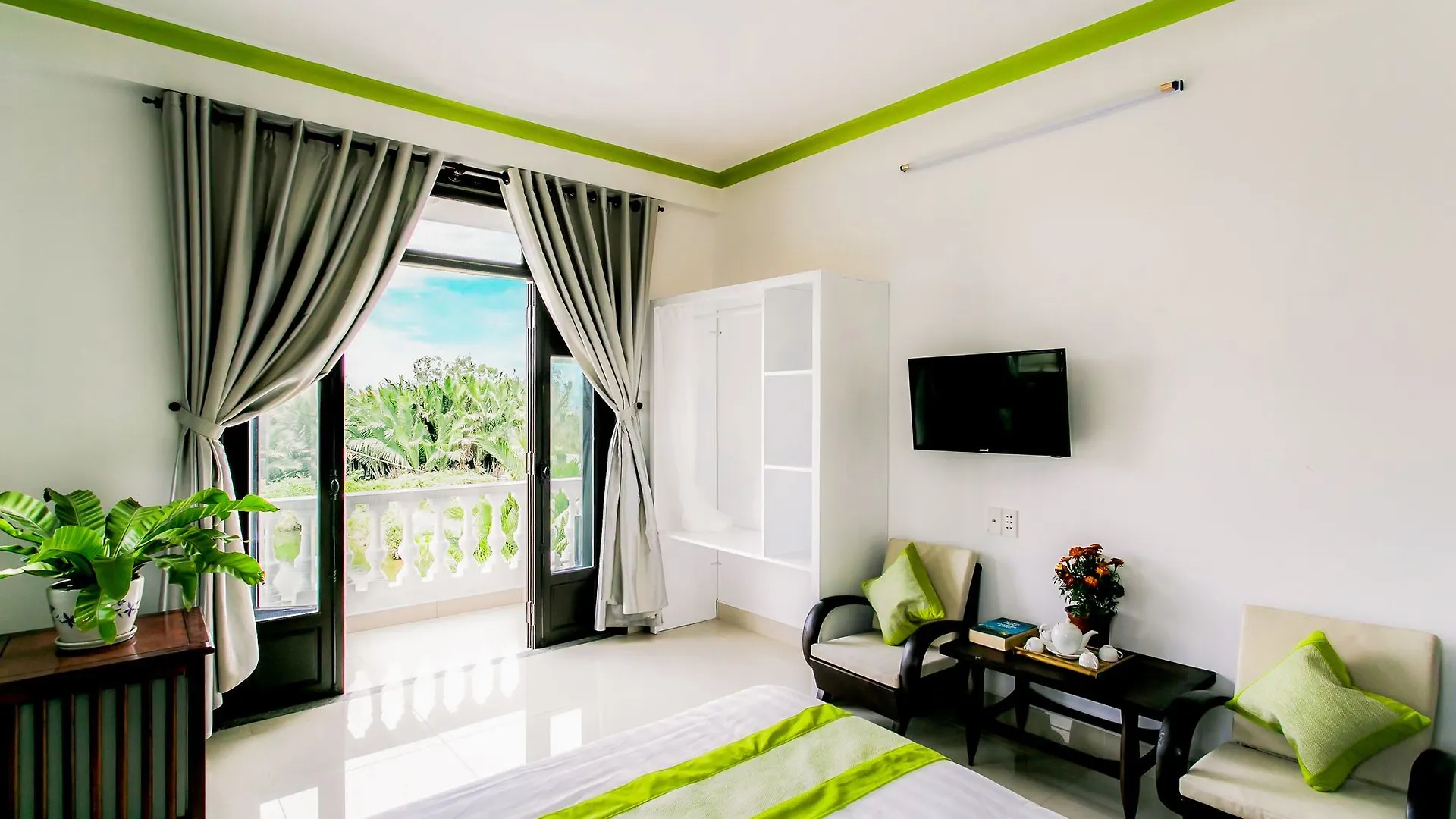 *** ホテル The Palm Tree Top Eco Retreat ホイアン ベトナム